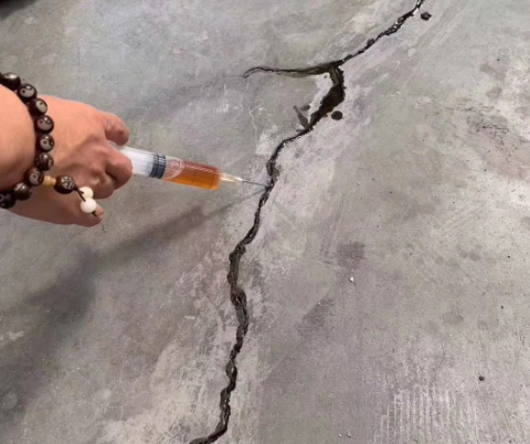 安吉混凝土裂缝修补技术详解​
